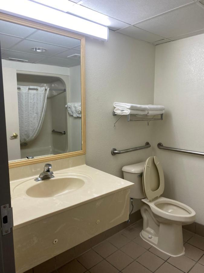 Quality Inn Surfside Beach Экстерьер фото